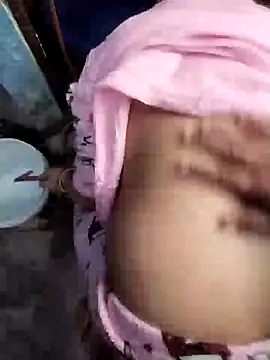 Snapshot of bobbyronak chatting on December 25, 2:46 am bobbyronak online show from December 25, 2:46 am