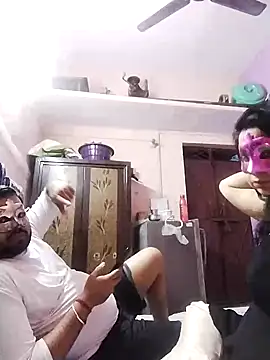 Snapshot of bobbyronak chatting on February 1, 6:08 pm bobbyronak online show from February 1, 6:08 pm