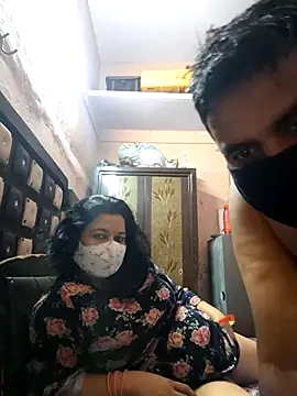 Snapshot of bobbyronak chatting on October 1, 6:36 pm bobbyronak online show from October 1, 6:36 pm