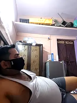 Snapshot of bobbyronak chatting on October 4, 7:01 pm bobbyronak online show from October 4, 7:01 pm