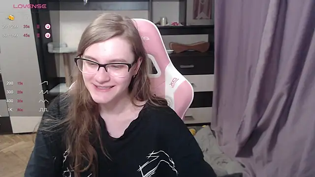 Snapshot of Tomato_Tease chatting on March 7, 7:05 pm Tomato Tease online show from March 7, 7:05 pm