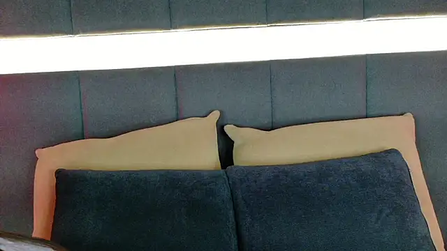 nicolle pierce online show from October 27, 2:32 pm