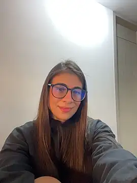 Snapshot of MariaIsabella8 chatting on June 3, 11:21 pm MariaIsabella8 online show from June 3, 11:21 pm