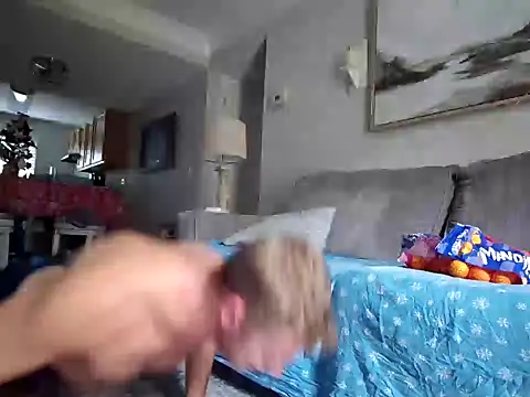 Snapshot of TeacherCreator chatting on December 23, 3:12 pm TeacherCreator online show from December 23, 3:12 pm