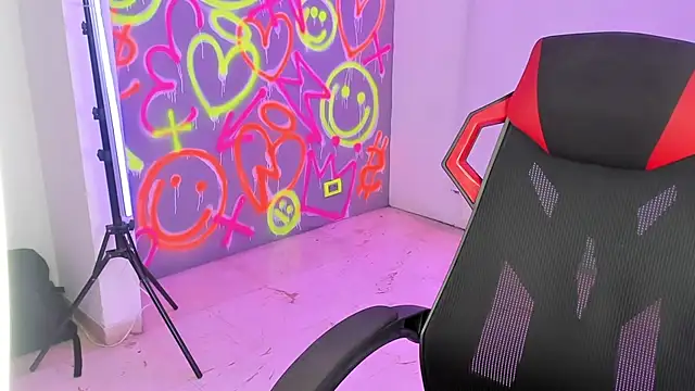 GEANNAROSE online show from December 27, 11:06 am