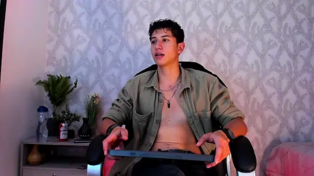 Dorianmistery2322  online show from December 17, 10:23 am