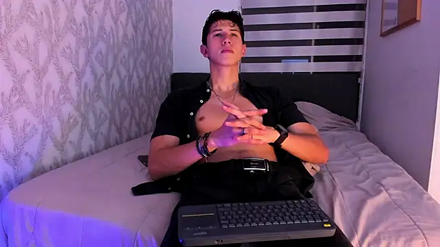 Dorianmistery2322  online show from February 25, 4:24 am