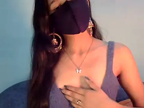 Cute Alaina online show from January 23, 2:12 am