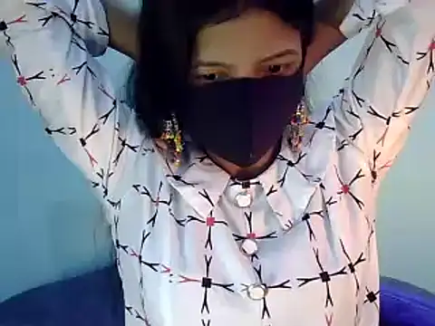 Cute Alaina online show from February 14, 2:18 am