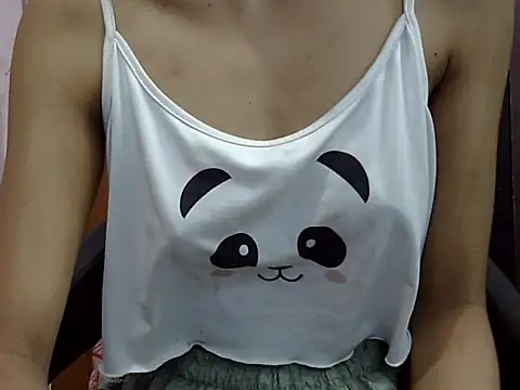 Cute Alaina online show from September 24, 1:09 am