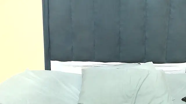 Snapshot of kittykhloe22 chatting on September 13, 5:46 pm kittykhloe22 online show from September 13, 5:46 pm