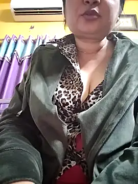 Royalgirl667 online show from December 9, 4:37 pm