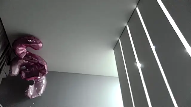 96CHloe96 online show from March 20, 4:31 pm