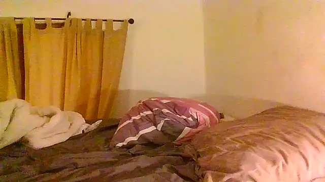 Vespa Crabo online show from December 3, 6:28 pm