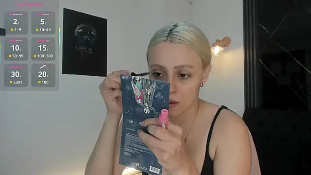 Snapshot of miacarperr1 chatting on February 11, 8:36 pm miacarperr1 online show from February 11, 8:36 pm