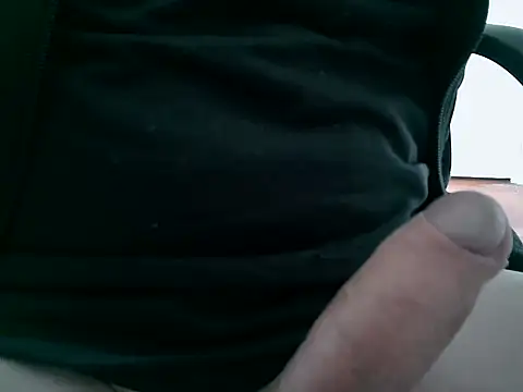 Snapshot of lovedoggy03 chatting on November 9, 12:14 pm lovedoggy03 online show from November 9, 12:14 pm