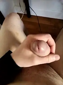 lovedoggy03 online show from March 25, 5:41 pm