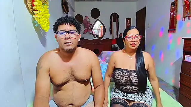 rosi pamela online show from April 5, 6:05 pm