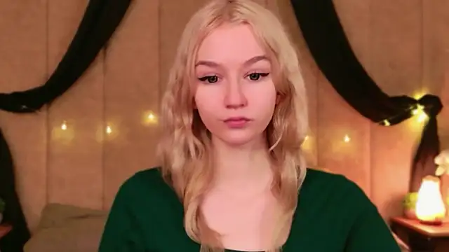 NaomiLoys online show from November 24, 10:59 am