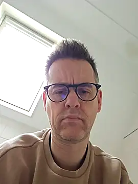 Hectorthyssen1 online show from January 19, 12:50 pm