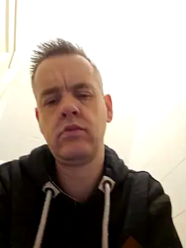 Hectorthyssen1 online show from February 8, 11:01 am