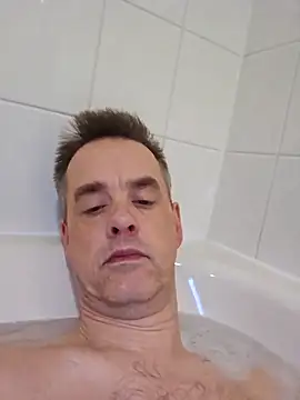 Hectorthyssen1 online show from February 24, 8:03 pm