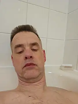 Hectorthyssen1 online show from March 14, 5:46 pm