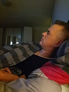 Hectorthyssen1 online show from November 15, 10:48 pm