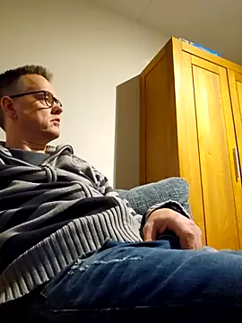 Hectorthyssen1 online show from November 29, 10:46 pm