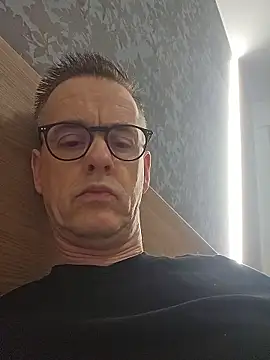 Hectorthyssen1 online show from January 14, 10:03 pm