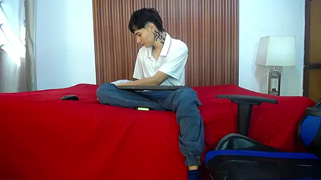 Snapshot of Zacktk7 chatting on December 7, 4:14 pm Zacktk7 online show from December 7, 4:14 pm