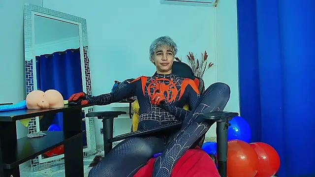 Snapshot of Zacktk7 chatting on February 25, 12:03 am Zacktk7 online show from February 25, 12:03 am