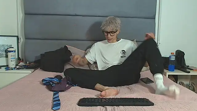 Snapshot of Zacktk7 chatting on March 3, 9:37 pm Zacktk7 online show from March 3, 9:37 pm