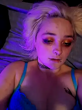 IzanamiNova online show from February 3, 6:24 am