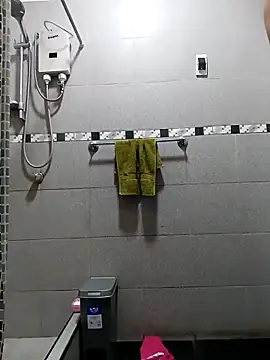 anoe007a1 online show from December 3, 6:17 pm