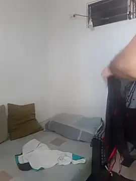 Snapshot of miketripi420 chatting on December 2, 5:37 pm miketripi420 online show from December 2, 5:37 pm