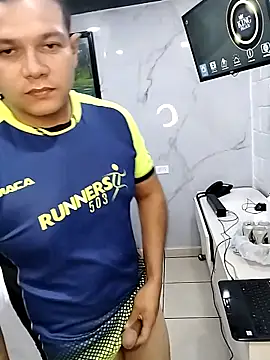 Snapshot of miketripi420 chatting on November 13, 12:53 am miketripi420 online show from November 13, 12:53 am