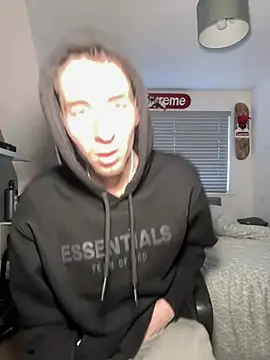 Snapshot of MikesWood21 chatting on February 24, 2:37 pm MikesWood21 online show from February 24, 2:37 pm