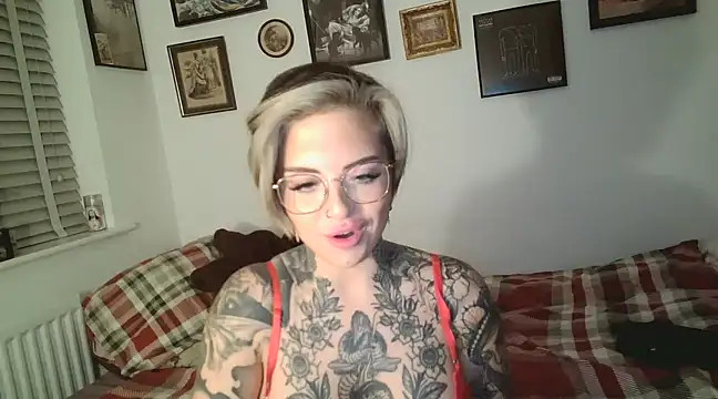 Alexandersonxo online show from December 19, 10:00 pm