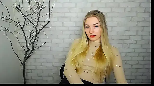 Queen ofLove online show from March 3, 11:33 am