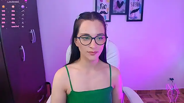 mariaan m  online show from February 25, 9:13 pm