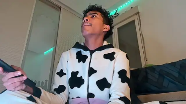 Ryan-hot online show from November 30, 12:31 pm