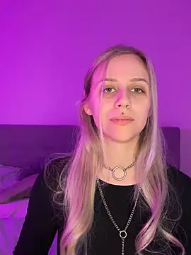 lunawolf21 online show from January 16, 7:28 am