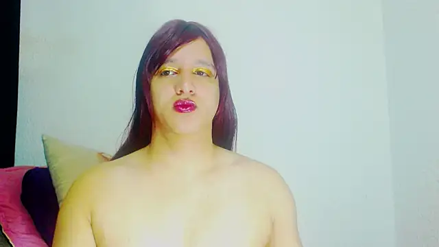 Snapshot of alexandrasexy32 chatting on November 11, 8:58 am alexandrasexy32 online show from November 11, 8:58 am