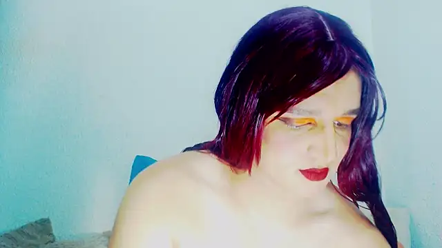 Snapshot of alexandrasexy32 chatting on May 2, 6:51 am alexandrasexy32 online show from May 2, 6:51 am