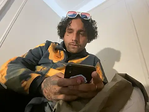 Snapshot of TacosSenpai chatting on December 24, 1:38 am TacosSenpai online show from December 24, 1:38 am