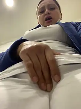 Keittly  online show from November 18, 6:45 pm