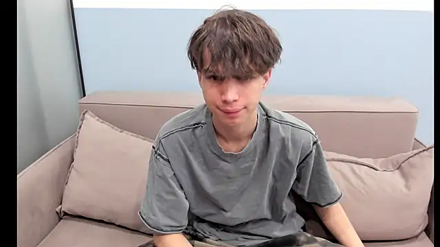 Snapshot of Im_Shine_Guy chatting on October 16, 1:50 am Im Shine Guy online show from October 16, 1:50 am