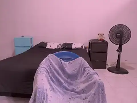 isabella tasty25 online show from March 4, 2:56 pm