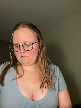 lexie lilacs online show from January 10, 2:35 am